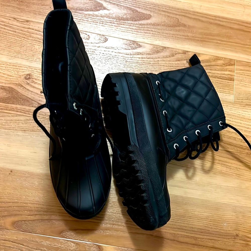 Black Sperry Boots